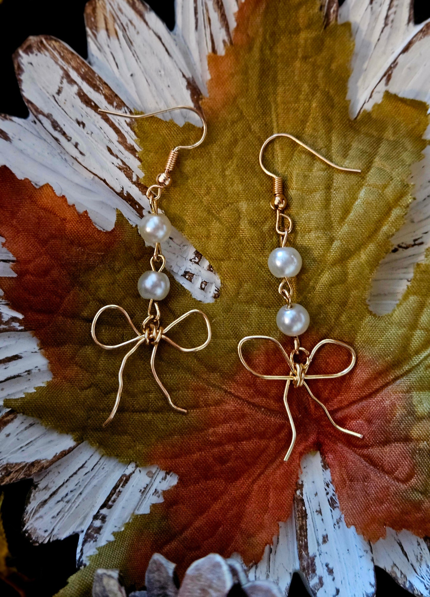 Dangle Wired Bow Earrings