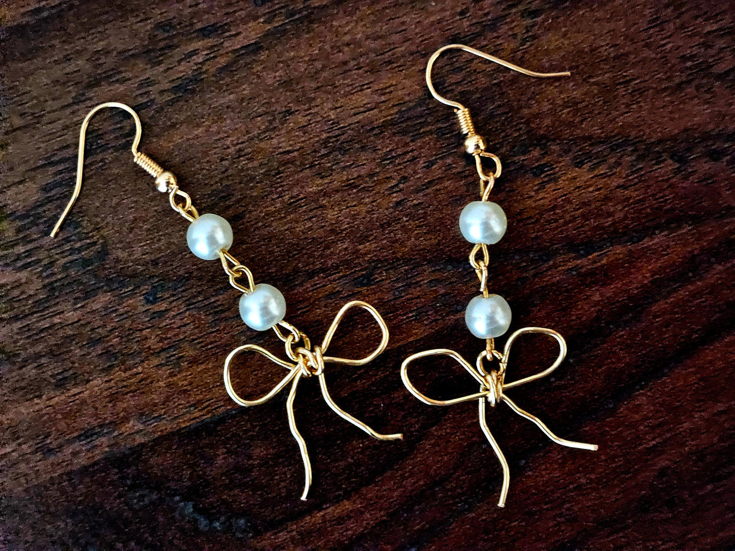 Dangle Wired Bow Earrings